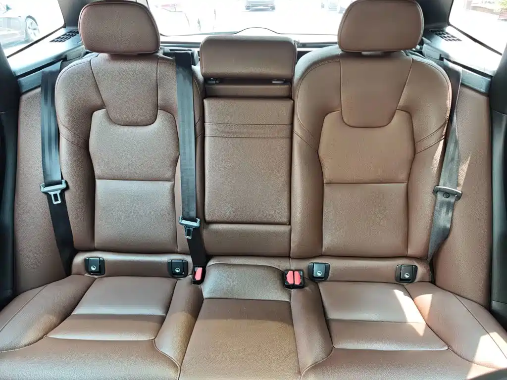 Volvo XC60 — миниатюра 23