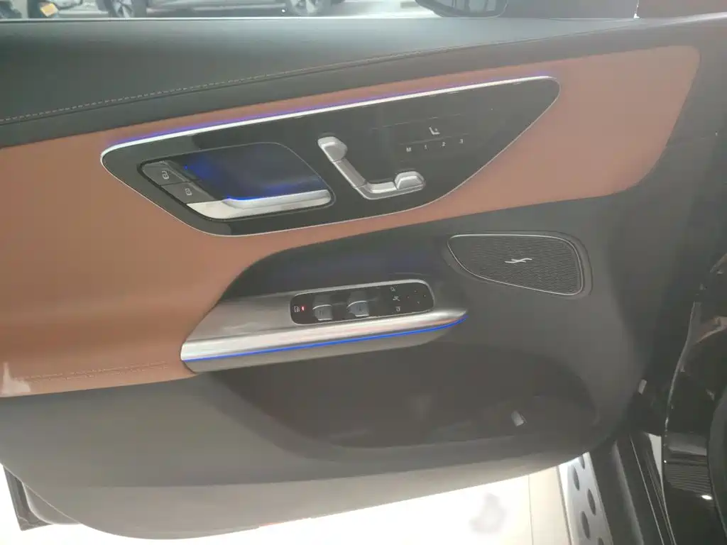 Mercedes-Benz GLC — миниатюра 4