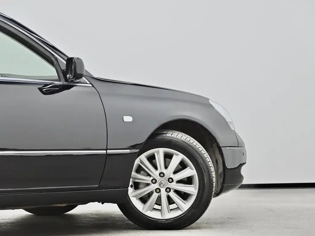 Lexus LS — миниатюра 10