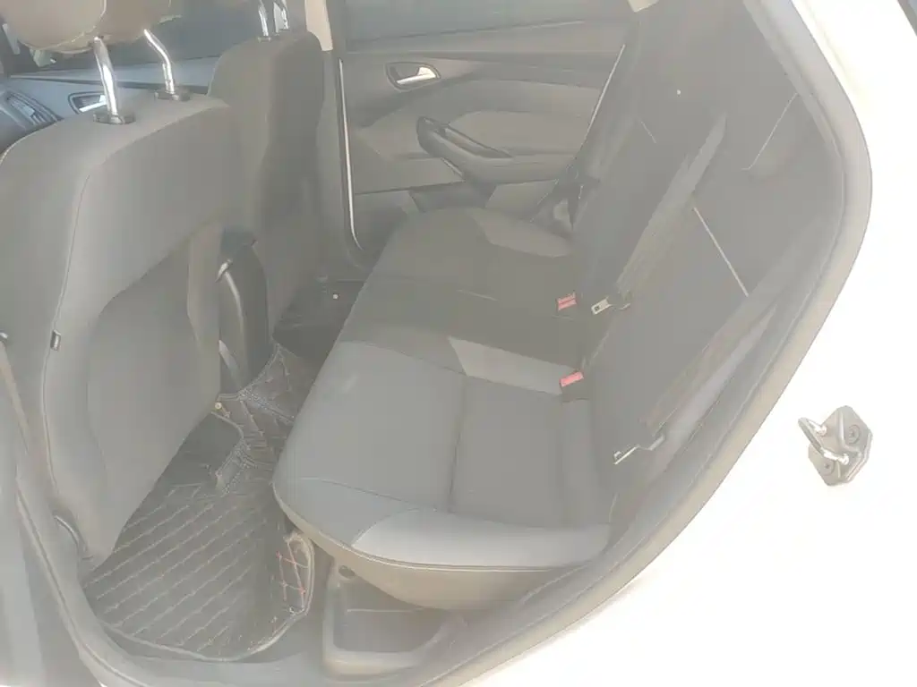 Ford Focus — миниатюра 17
