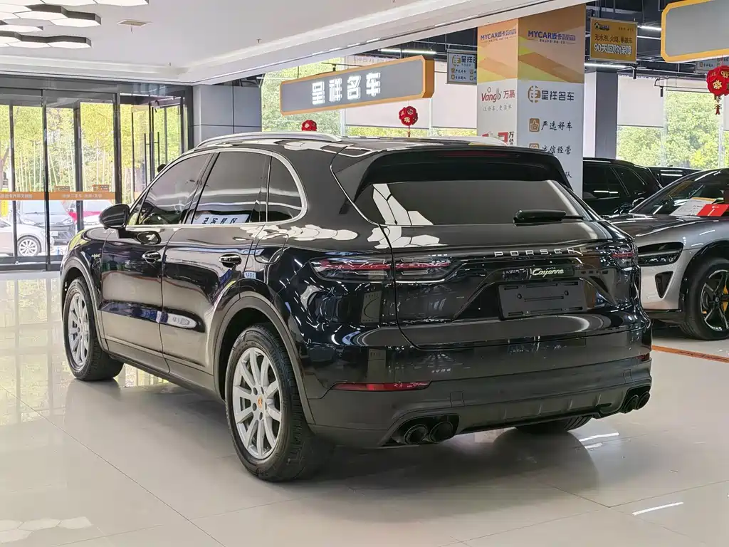 Porsche Cayenne Hybrid — миниатюра 16