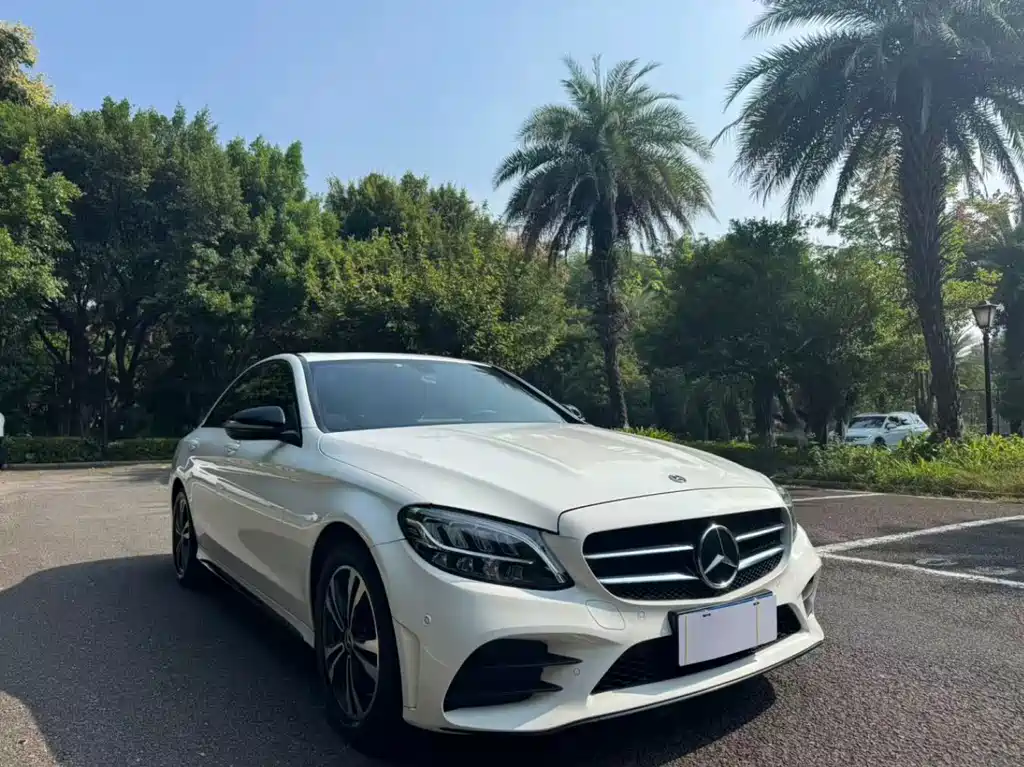 Mercedes-Benz C-Class — миниатюра 3