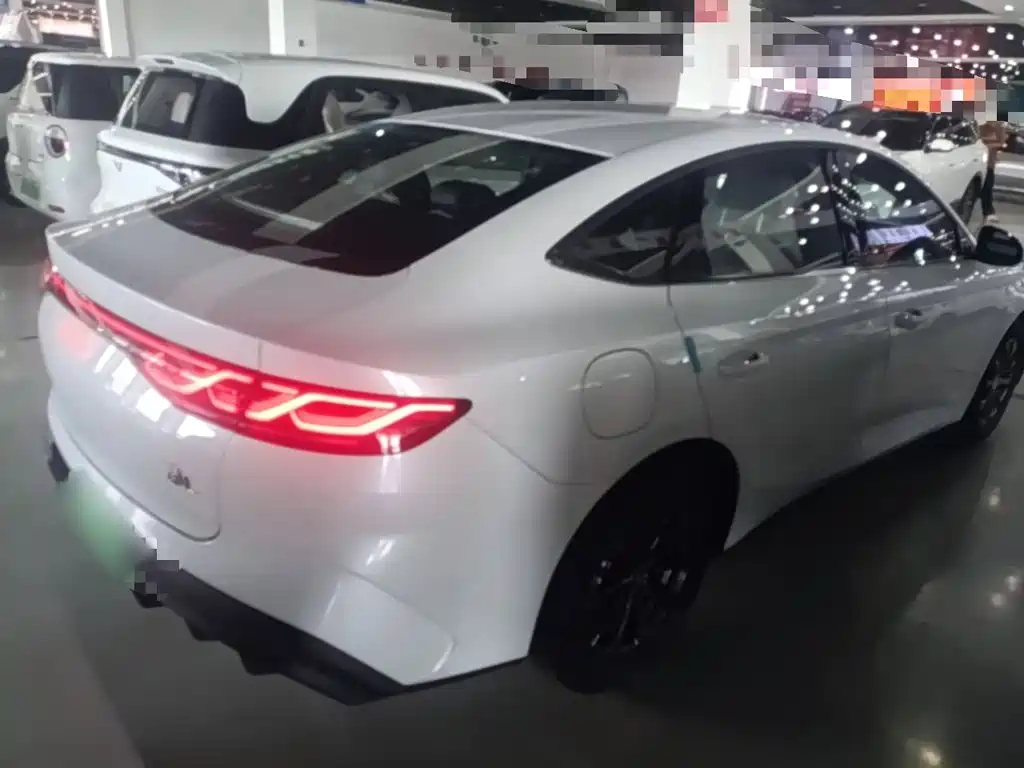 BYD Qin L — миниатюра 7