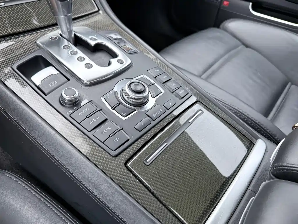 Audi S8 — миниатюра 11