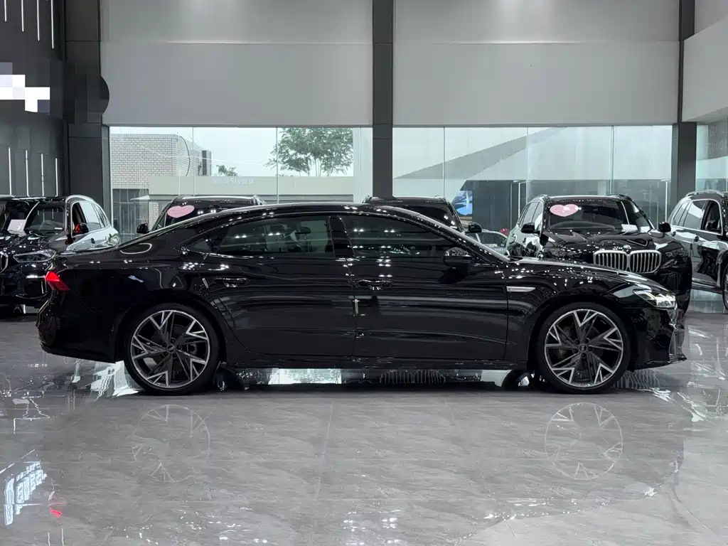 Audi A7L — миниатюра 8