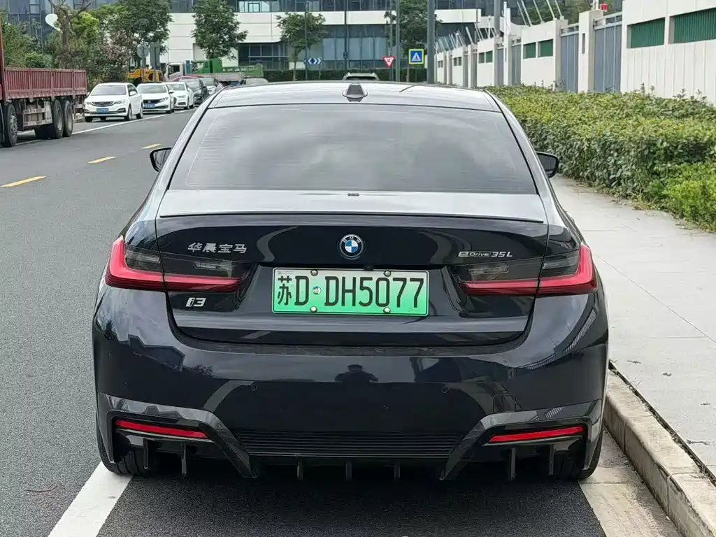 BMW i3 — миниатюра 8