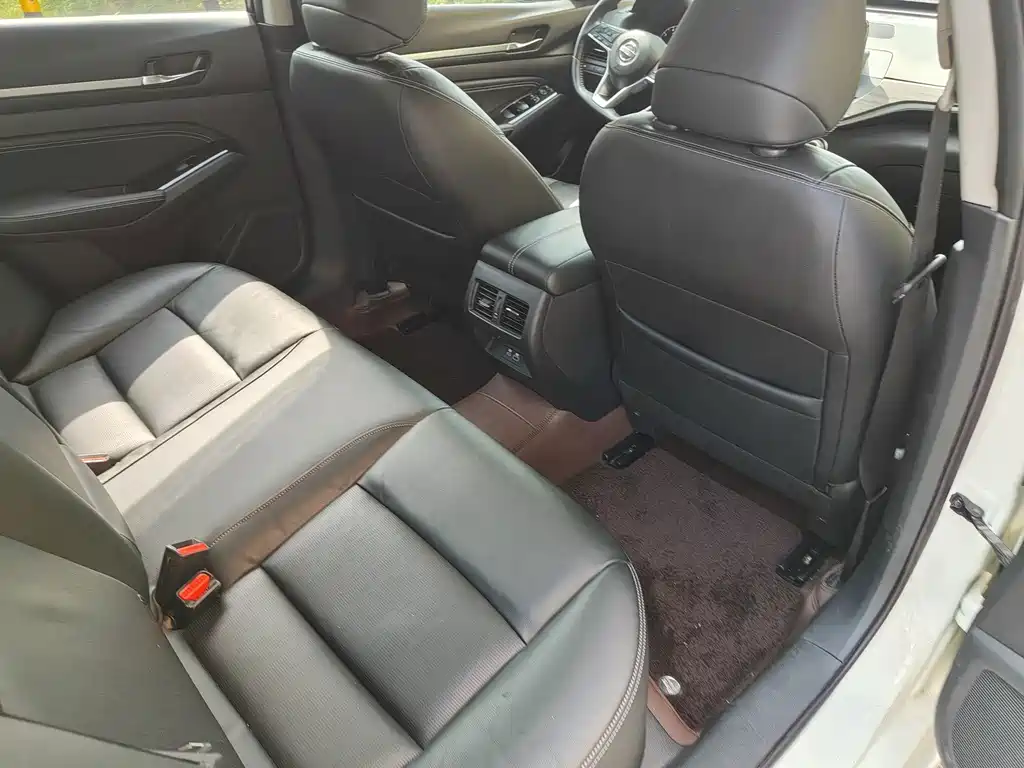 Nissan Teana — миниатюра 16