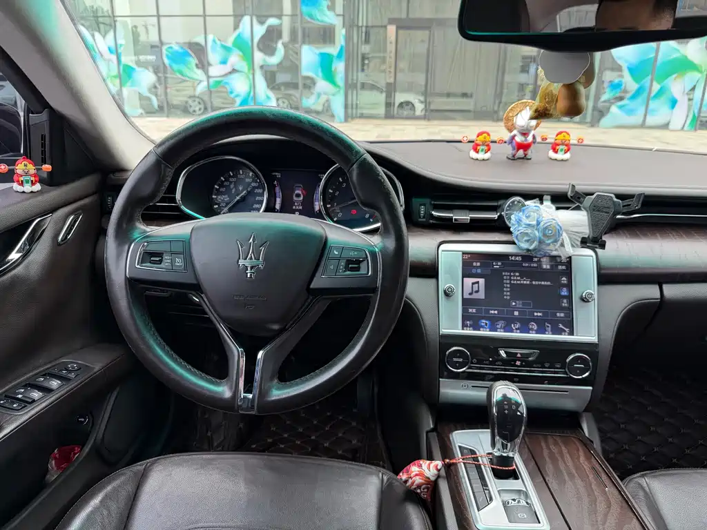 Maserati Quattroporte — миниатюра 9