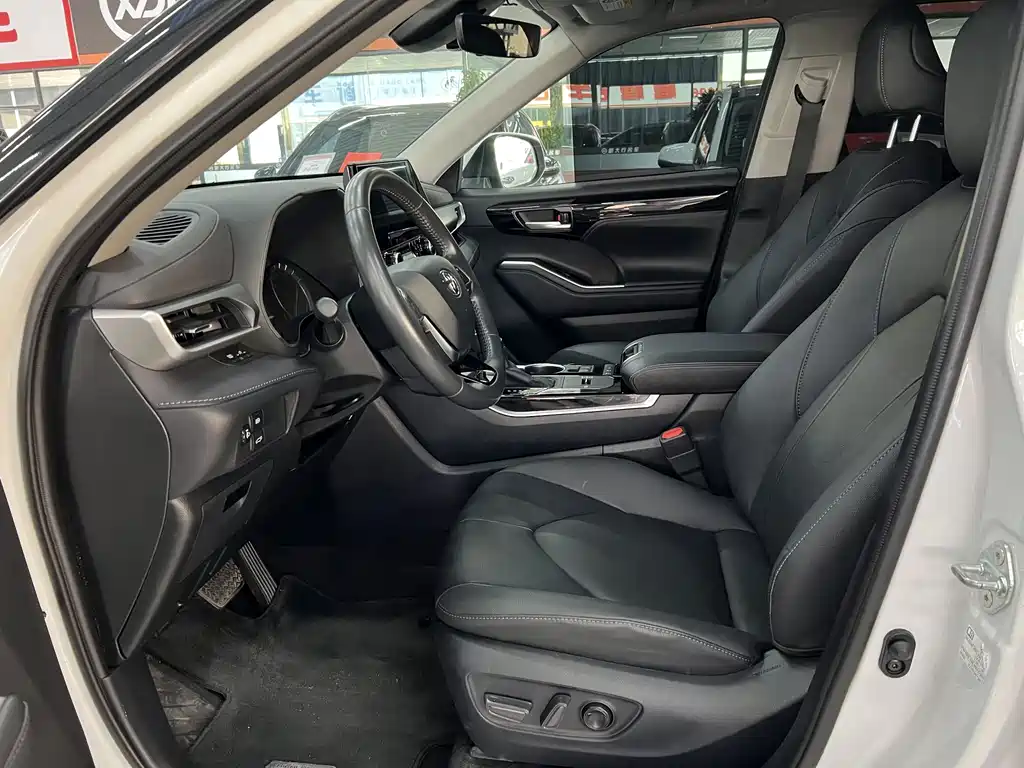 Toyota Highlander — миниатюра 4