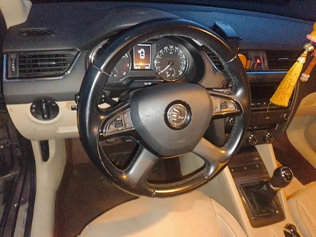 Skoda Octavia — миниатюра 3