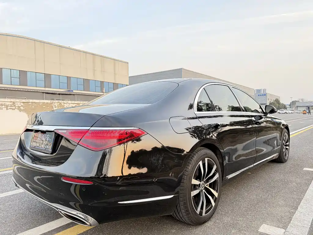 MERCEDES-BENZ S CLASS