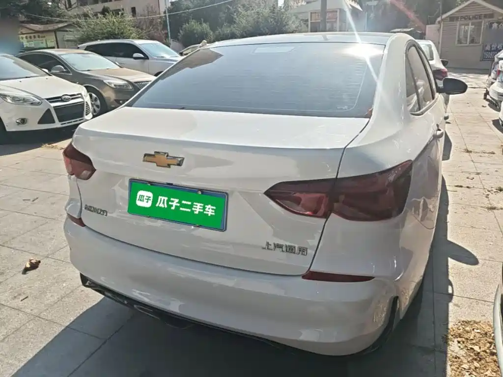 Chevrolet Monza — миниатюра 6