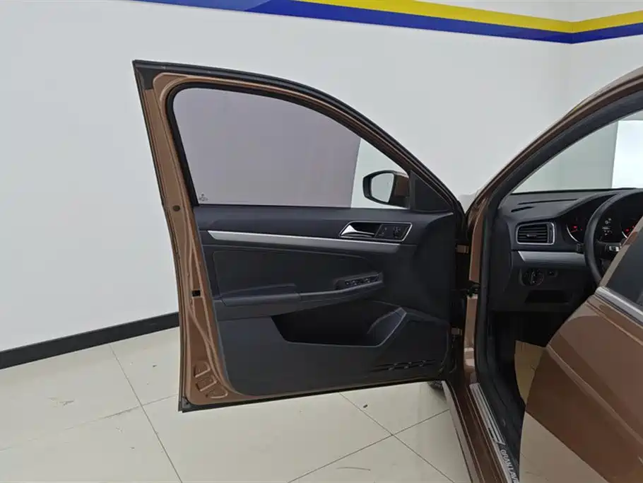 Volkswagen Gran Lavida 2017 180TSI DSG Comfort