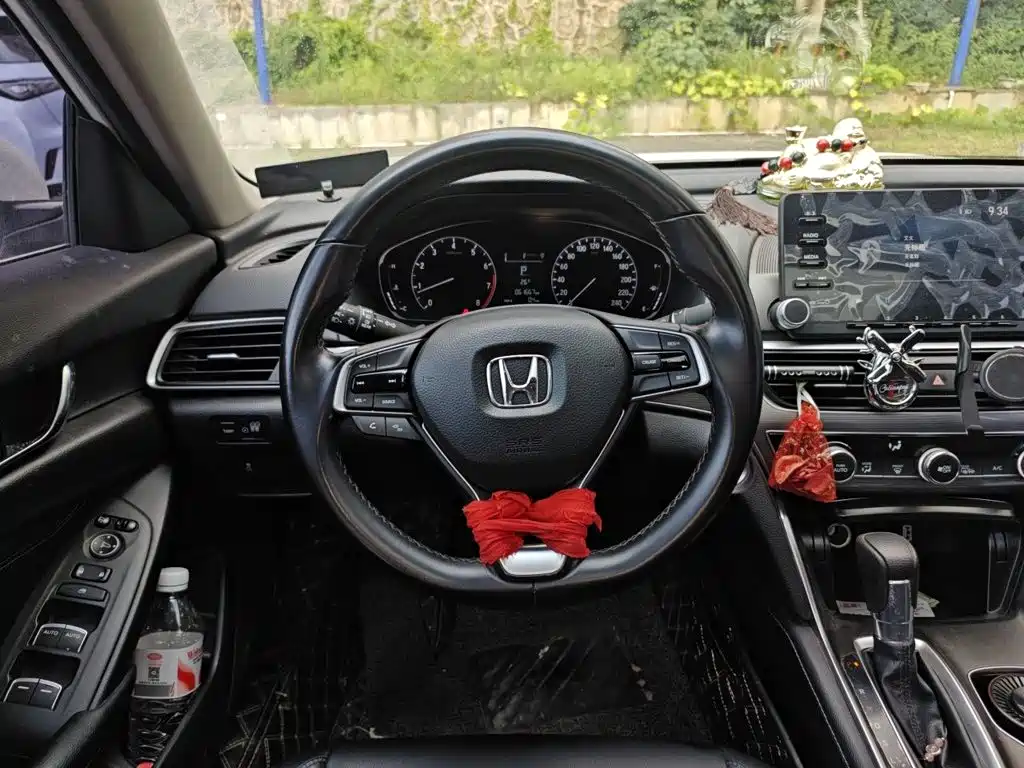 Honda Accord — миниатюра 6