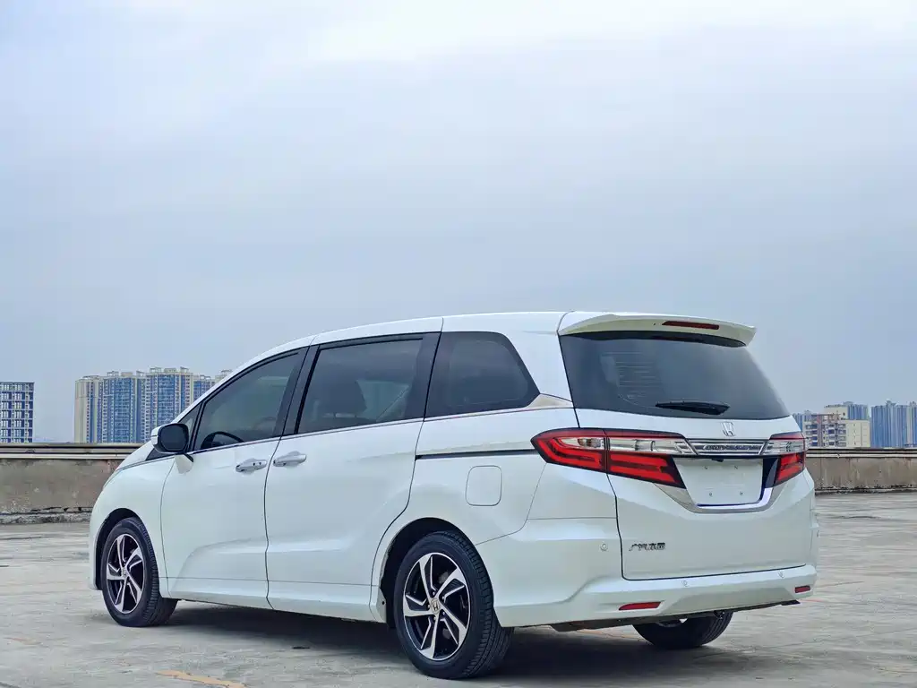 Honda Odyssey 2017 2.4L Luxury