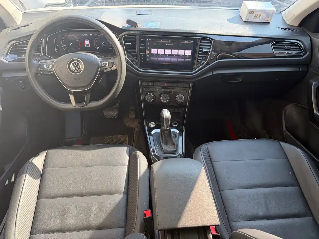 Volkswagen T-Roc — миниатюра 8
