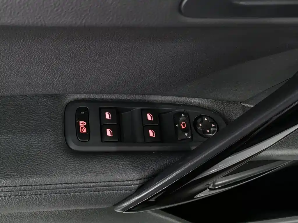 Peugeot 508 — миниатюра 9