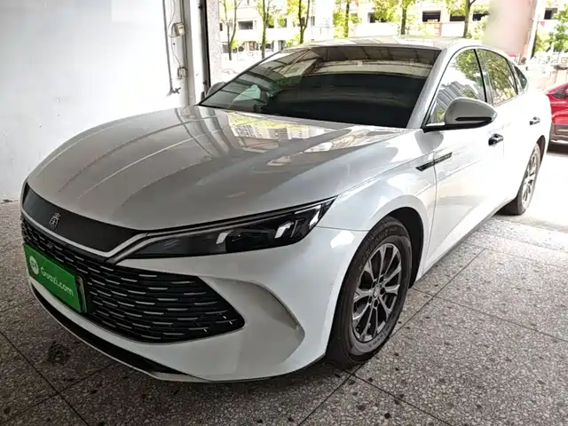 2025 BYD Qin