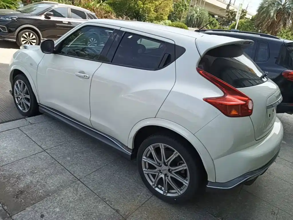 Infiniti ESQ — миниатюра 5