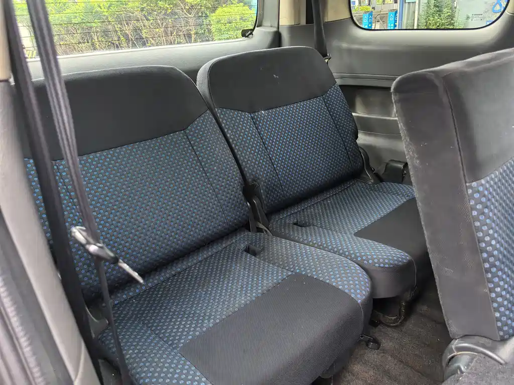 Nissan NV200 — миниатюра 14