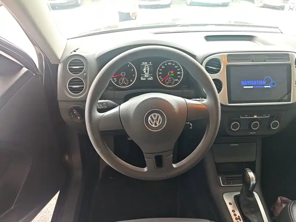 Volkswagen Tiguan — миниатюра 11