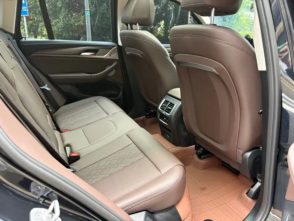 BMW X3 — миниатюра 14
