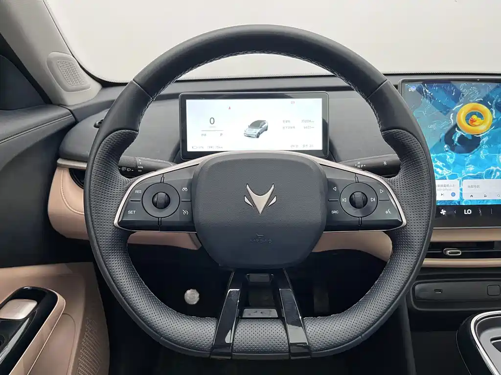 ARCFOX Beta T1 — миниатюра 24