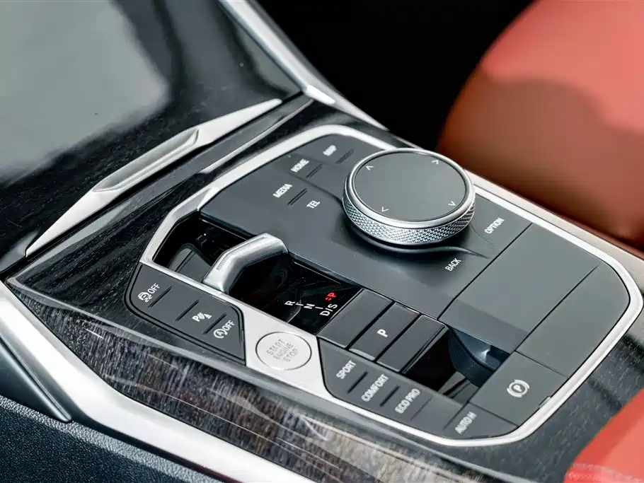 BMW 3 Series — миниатюра 14