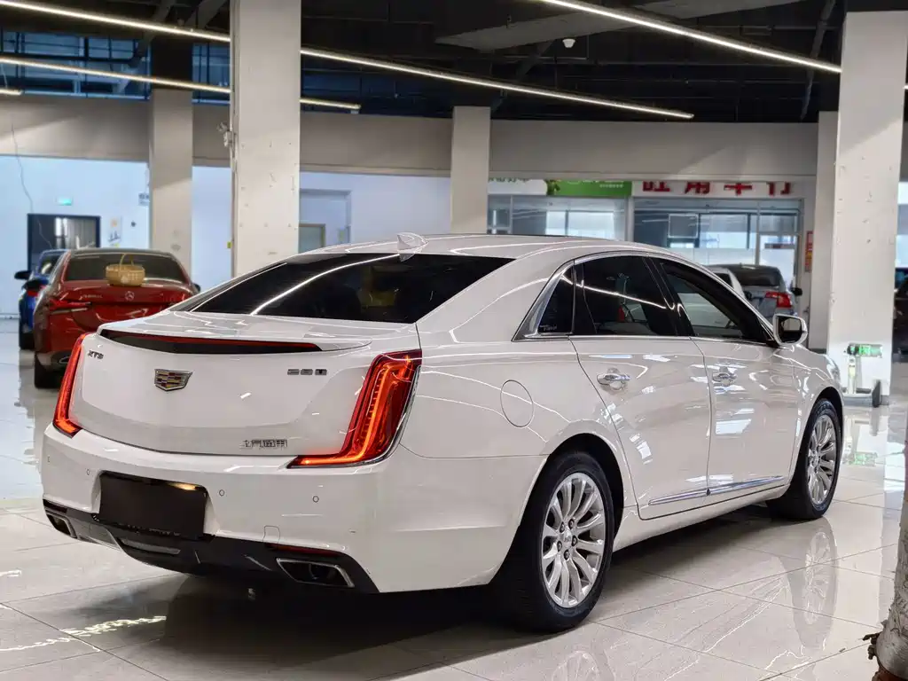 Cadillac XTS — миниатюра 6