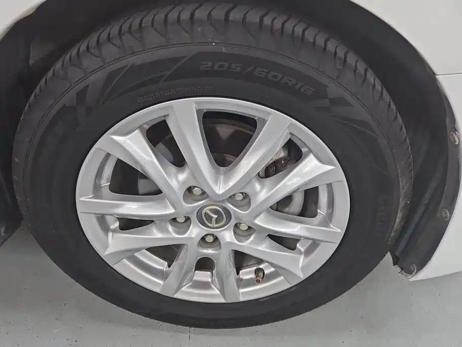 Mazda 3 Axela — миниатюра 6