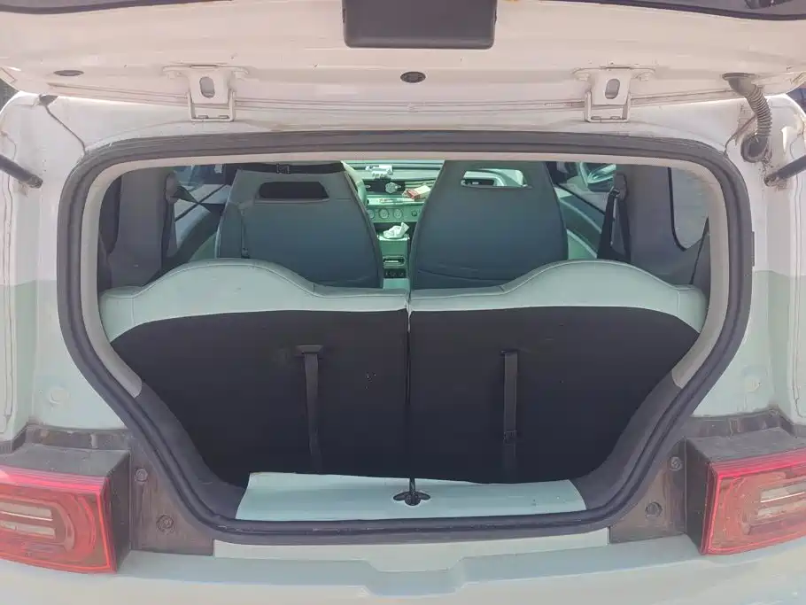 Wuling MINIEV — миниатюра 4