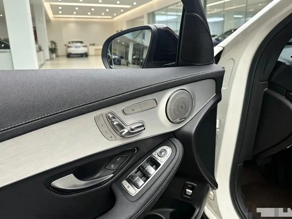 Mercedes-Benz GLC Coupe — миниатюра 8