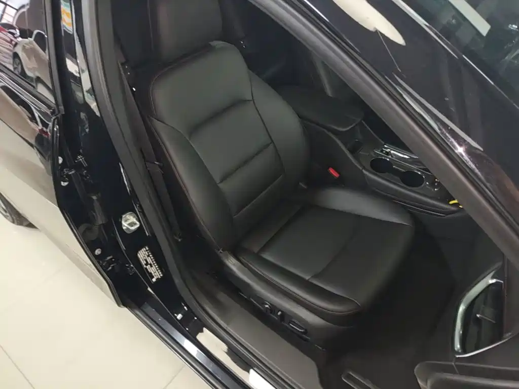 Chevrolet Malibu XL — миниатюра 25