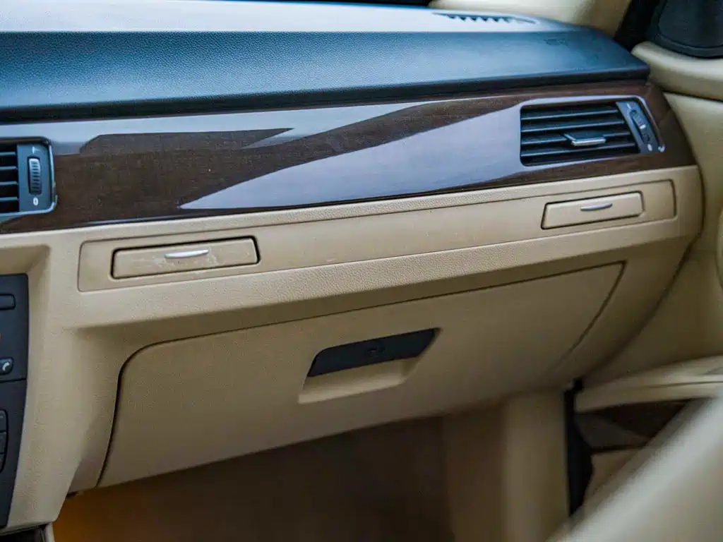 BMW 3 Series — миниатюра 27