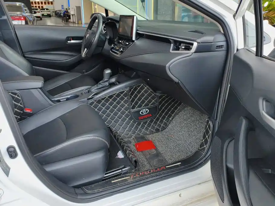 Toyota Corolla — миниатюра 8