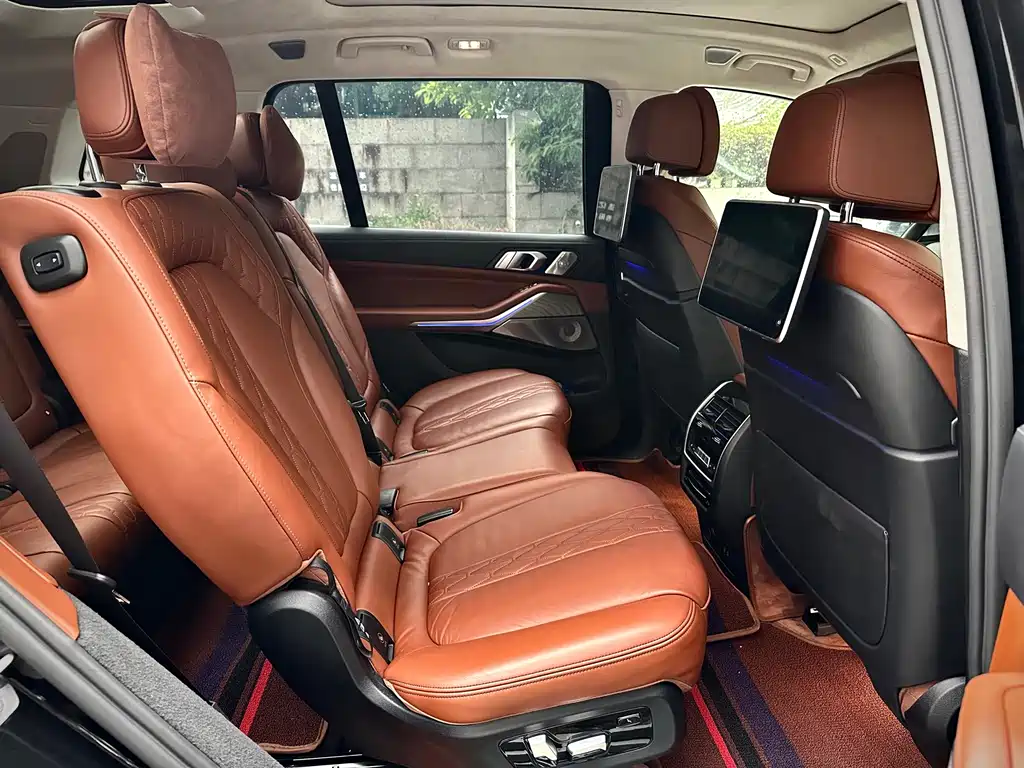 BMW X7 — миниатюра 12