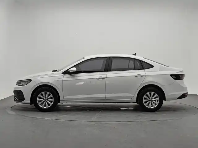 Volkswagen Lavida — миниатюра 3