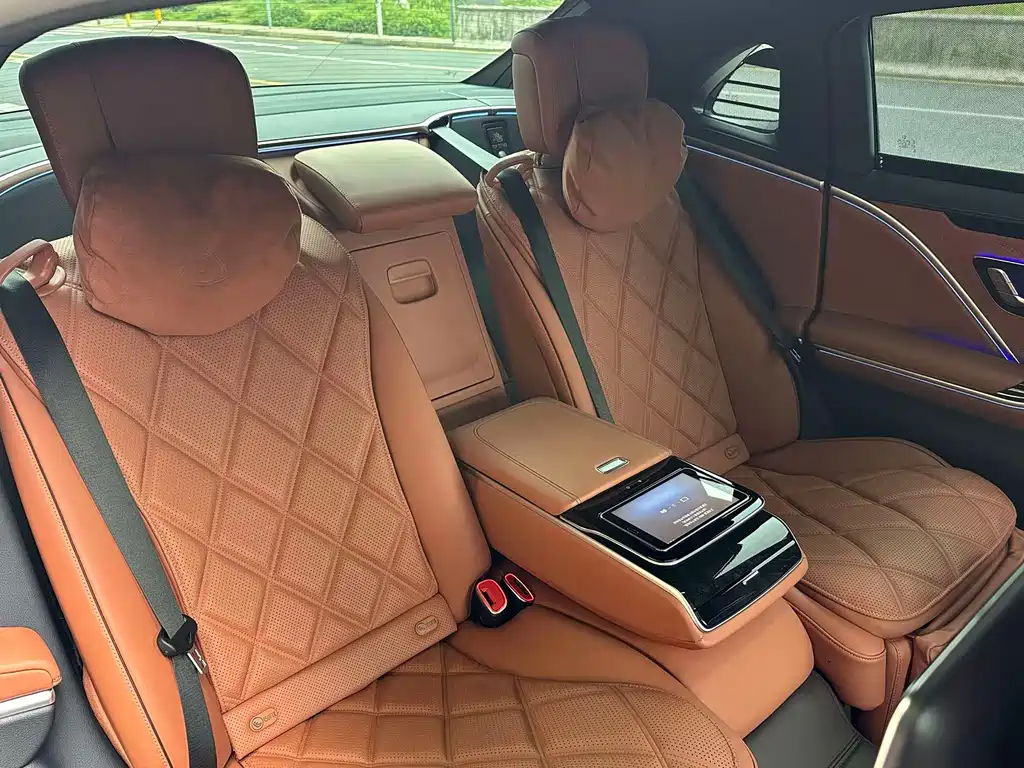 Mercedes-Benz S-Class — миниатюра 8