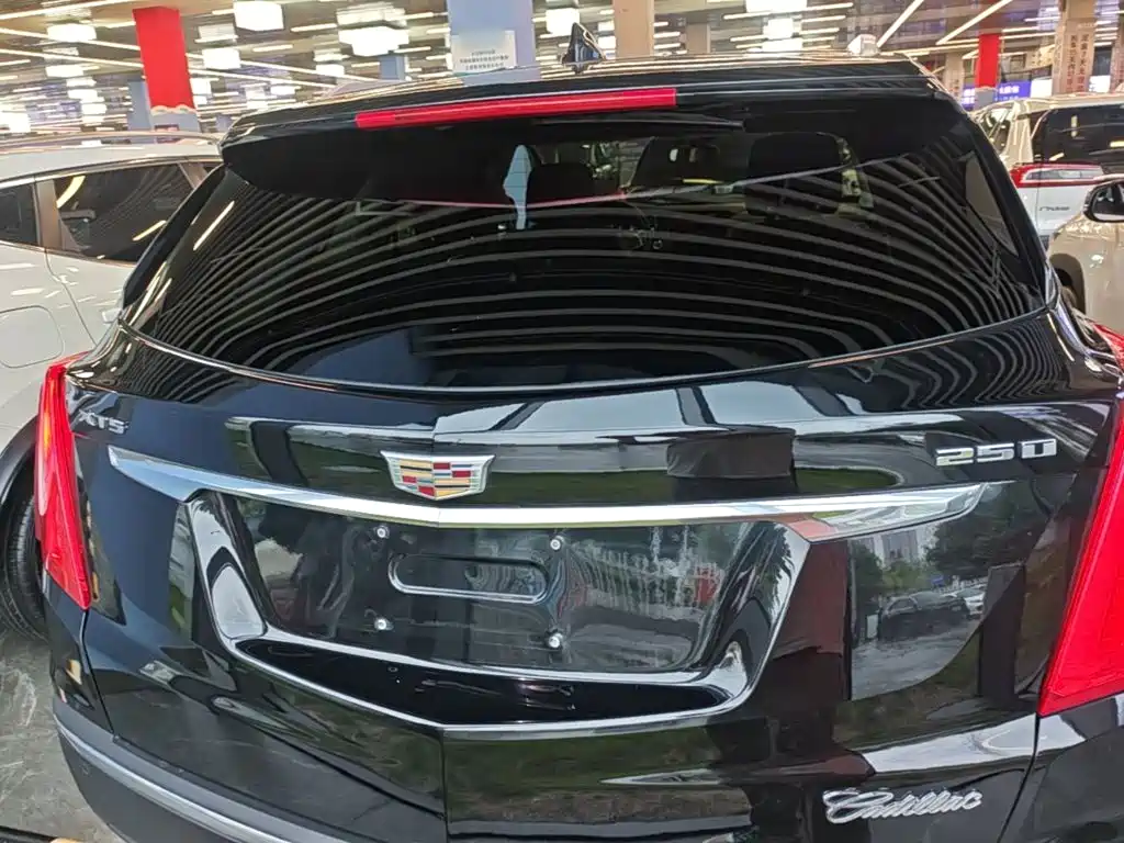 Cadillac XT5 — миниатюра 6