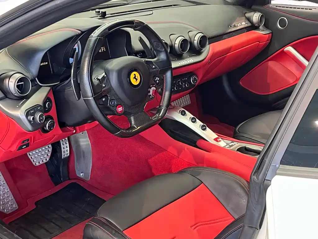 Ferrari F12berlinetta 2013 6.3L