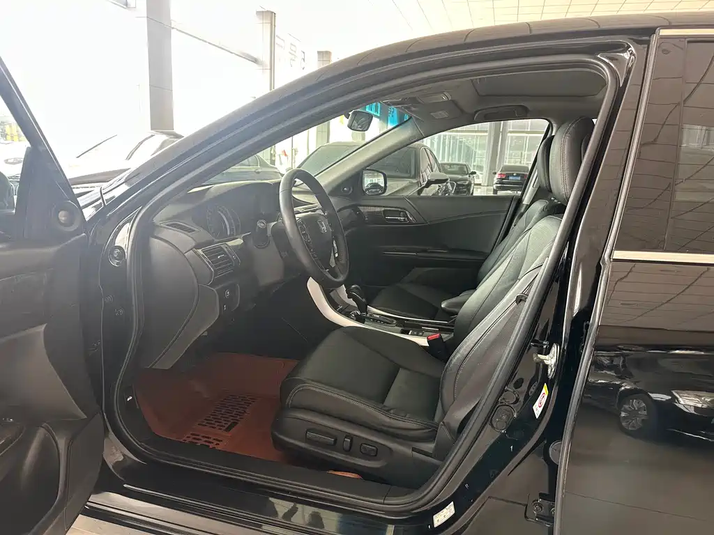 Honda Accord 2014 2.4L EX Luxury