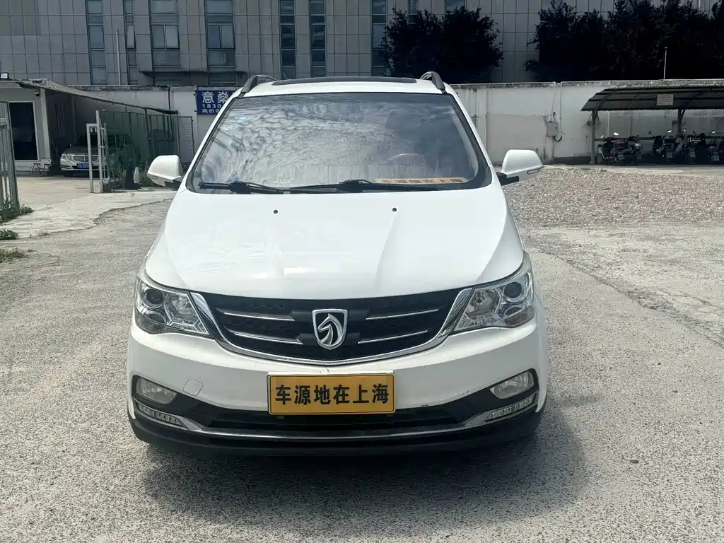 Baojun 730 2016 1.5L MT Luxury 7 мест