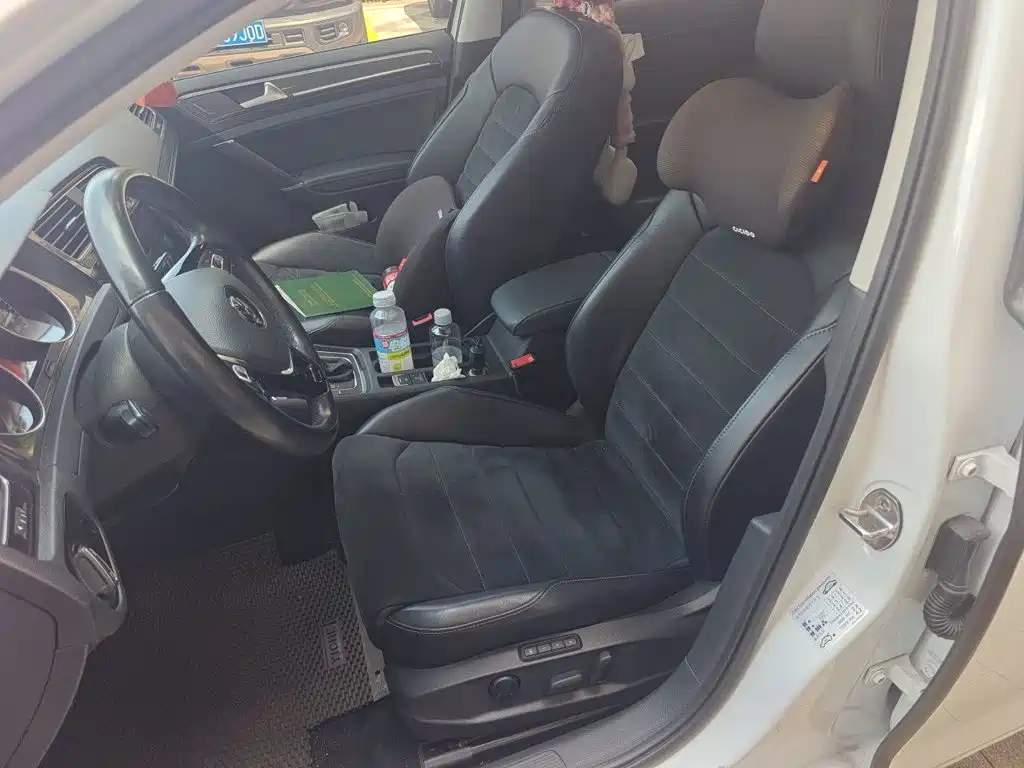 Volkswagen Golf — миниатюра 8
