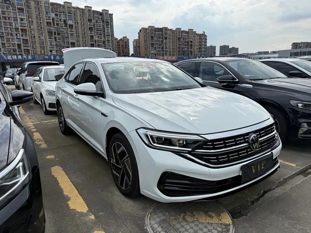 Volkswagen Sagitar — миниатюра 2