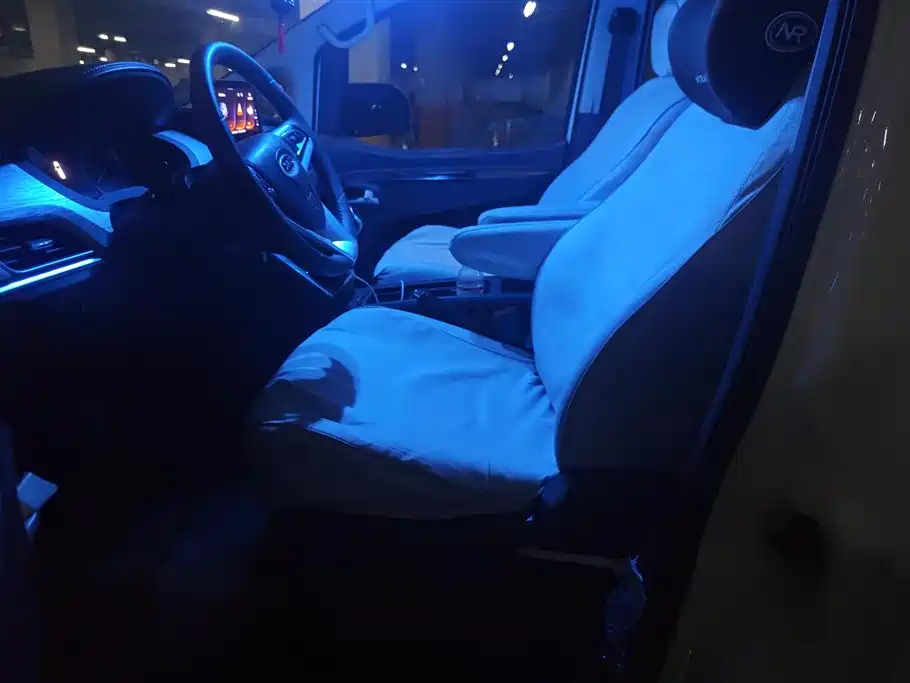 JAC RefineM3 M3 2025 1.5T MT Smart Connect 7/8 мест