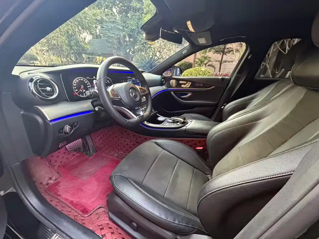 MERCEDES-BENZ E CLASS