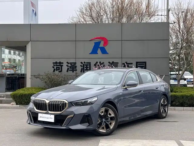 BMW I5 2025