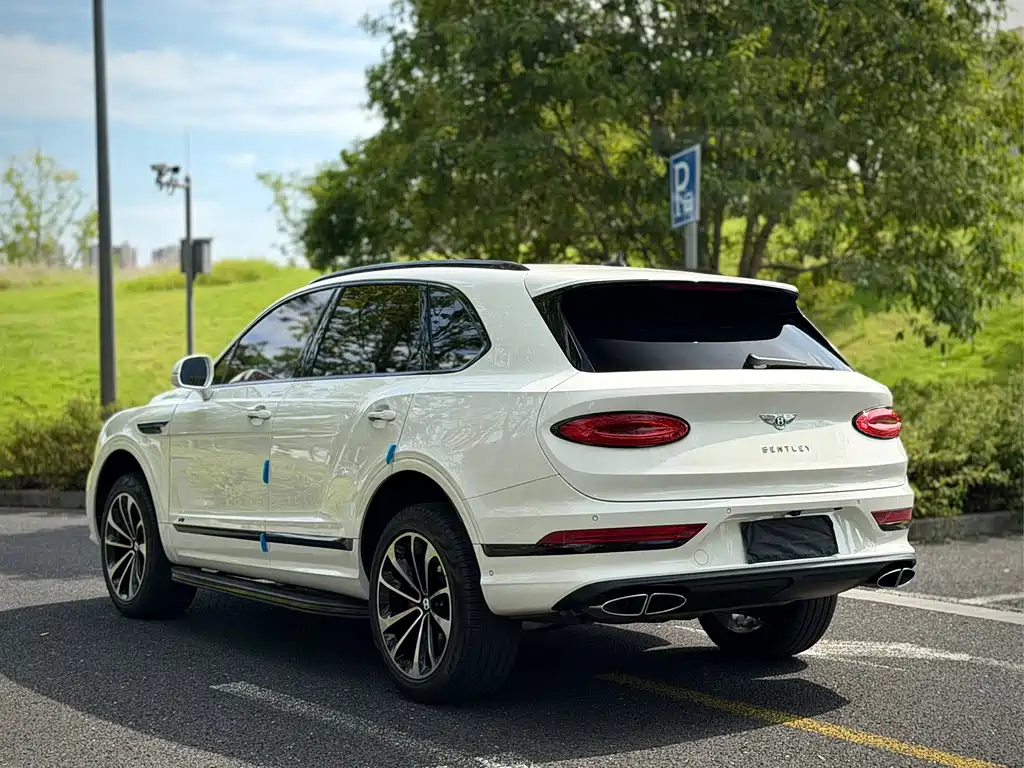 Bentley Bentayga — миниатюра 6