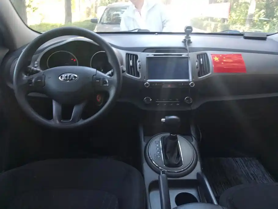 Kia Sportage — миниатюра 12