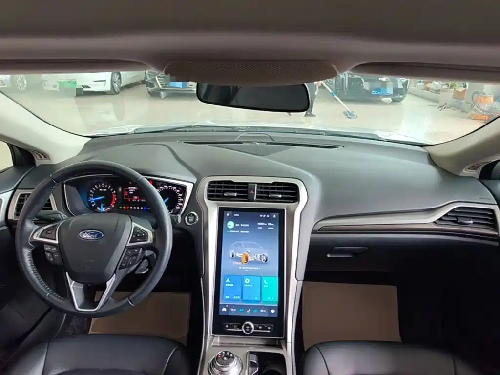 Ford Mondeo — миниатюра 10